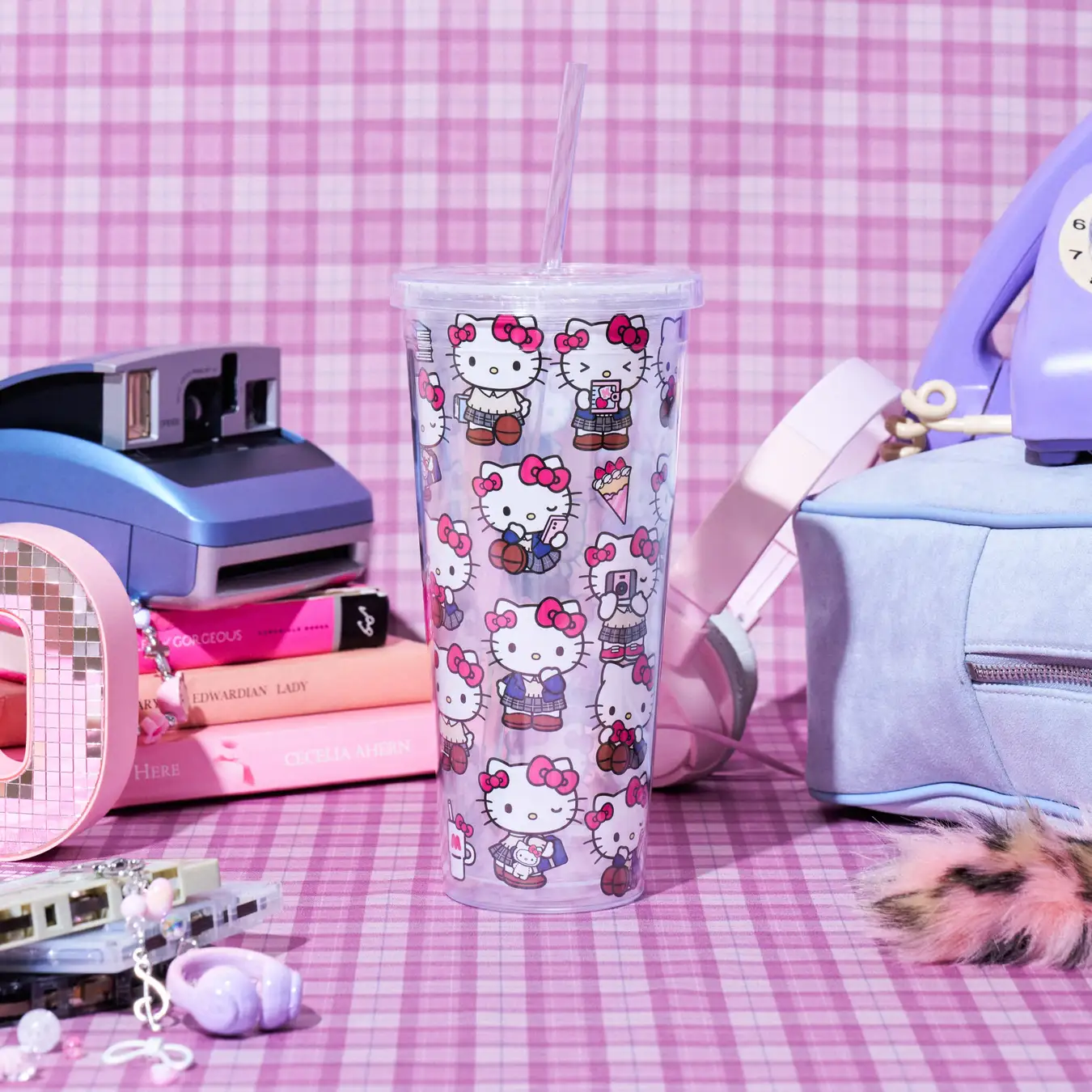 sanrio house渋谷PARCO店限定のハローキティ柄クリアタンブラー